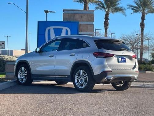 2022 Mercedes-Benz GLA 250 Base 4MATIC