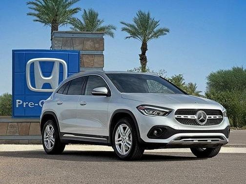 2022 Mercedes-Benz GLA 250 Base 4MATIC