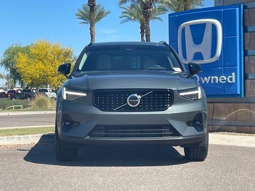 Forest Green 2026 Volvo XC40 B5 Ultra