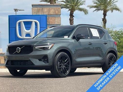 Forest Green 2026 Volvo XC40 B5 Ultra