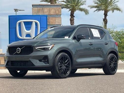 Forest Green 2026 Volvo XC40 B5 Ultra