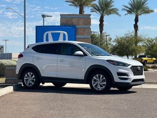 2020 Hyundai TUCSON SE