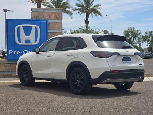 Platinum White Pearl 2025 Honda HR-V Sport