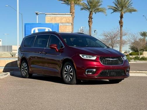 2021 Chrysler Pacifica Touring-L