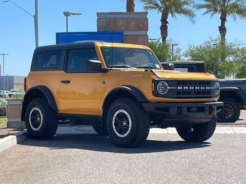 Cyber Orange Metallic Tricoat 2022 Ford Bronco Black Diamond