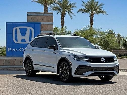 2022 Volkswagen Tiguan 2.0T SE R-Line Black