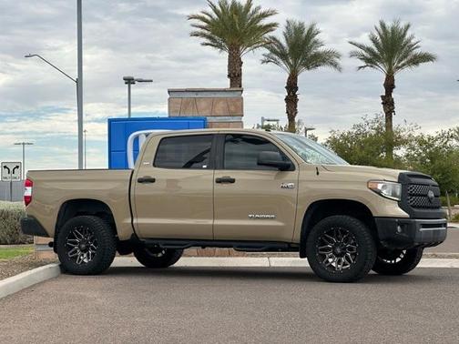 2018 Toyota Tundra SR5