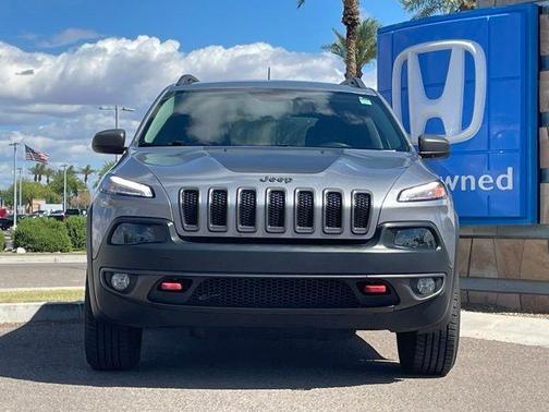 Billet Silver Metallic Clearcoat 2016 Jeep Cherokee Trailhawk