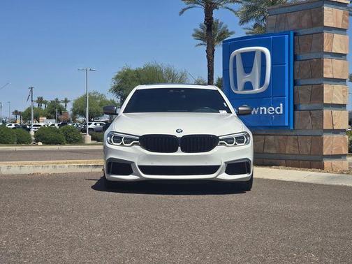 Alpine White 2019 BMW M550 i xDrive