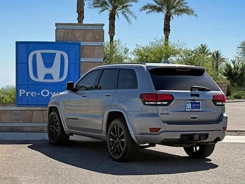 2020 Jeep Grand Cherokee Altitude