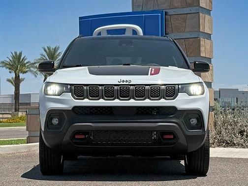2023 Jeep Compass Trailhawk