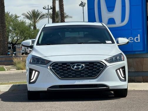2022 Hyundai IONIQ Hybrid SEL