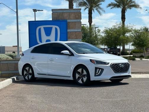 2022 Hyundai IONIQ Hybrid SEL
