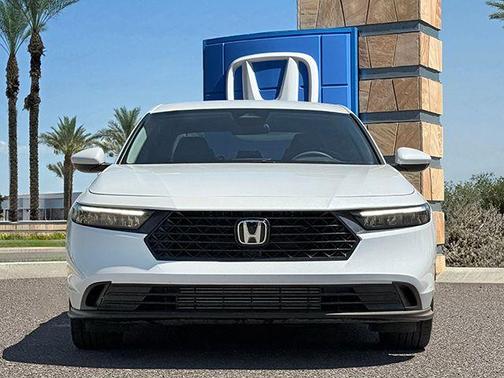 Platinum White Pearl 2023 Honda Accord LX
