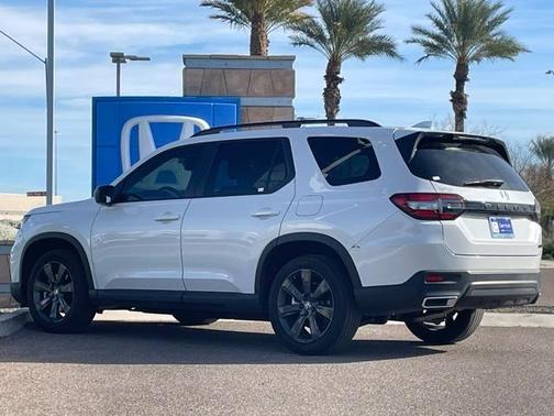 2025 Honda Pilot Sport