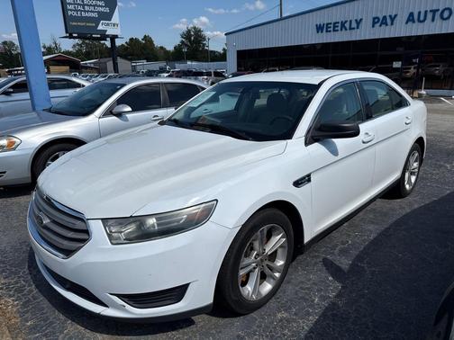 2015 Ford Taurus SE