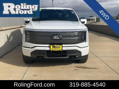 2025 Ford F-150 Lightning LARIAT