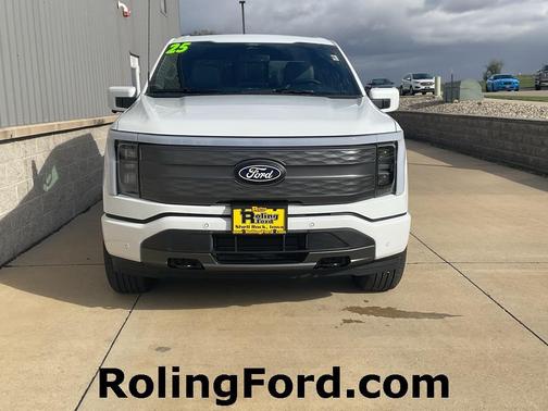 2025 Ford F-150 Lightning LARIAT
