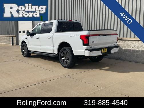 2025 Ford F-150 Lightning LARIAT