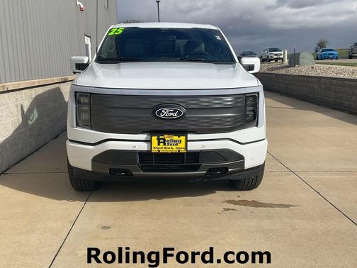 2025 Ford F-150 Lightning LARIAT