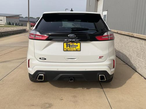 2022 Ford Edge ST