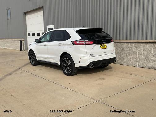 2022 Ford Edge ST