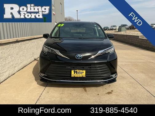 2023 Toyota Sienna XLE