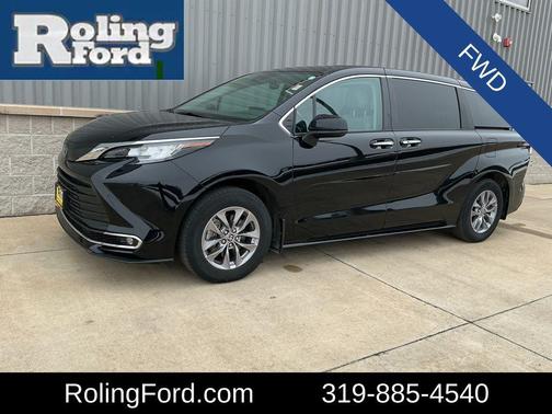 2023 Toyota Sienna XLE