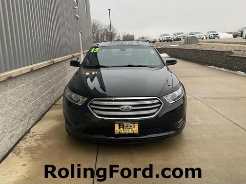 2015 Ford Taurus SEL