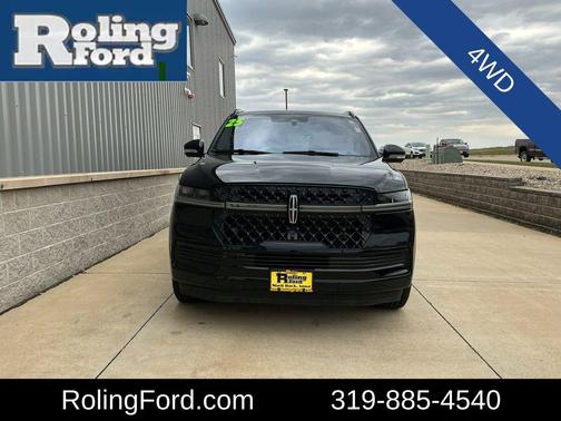 Black Metallic 2025 Lincoln Navigator Reserve