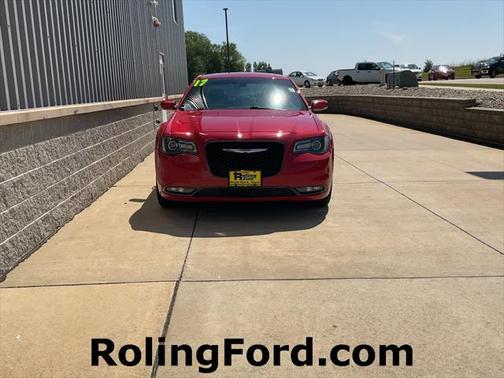 2017 Chrysler 300 S