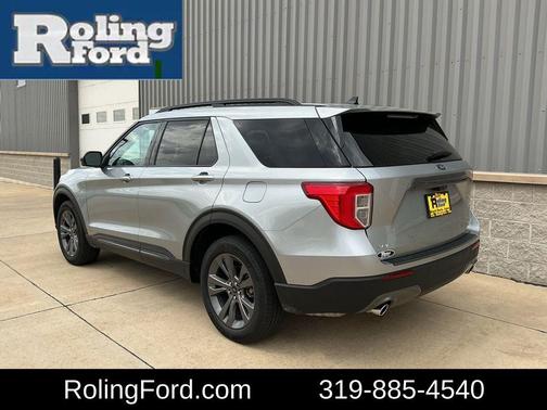 Iconic Silver Metallic 2024 Ford Explorer XLT