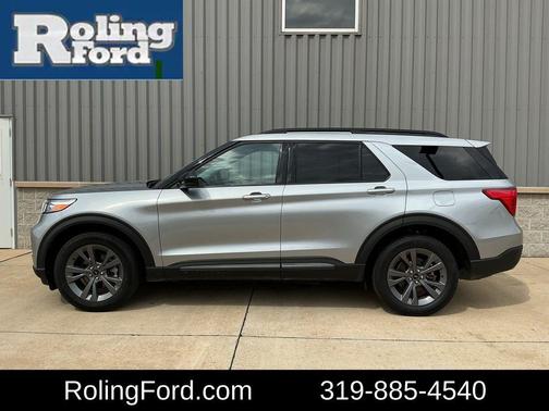 Iconic Silver Metallic 2024 Ford Explorer XLT