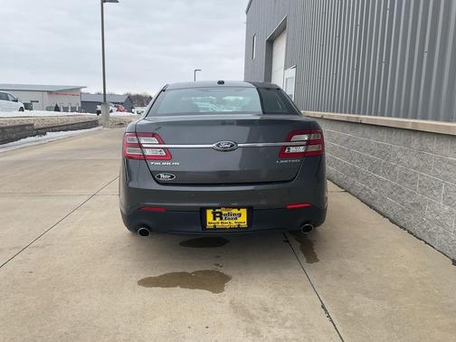 2015 Ford Taurus Limited