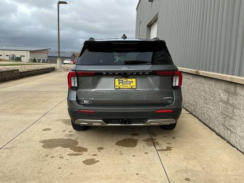 Carbonized Gray Metallic 2026 Ford Explorer Active