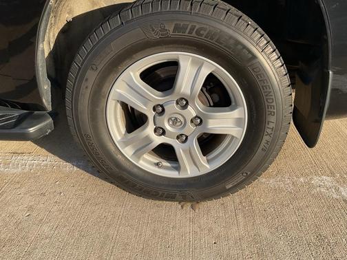 2013 Toyota Sequoia SR5