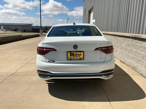 2024 Volkswagen Jetta 1.5T SEL