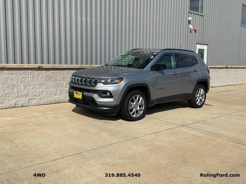 2022 Jeep Compass Latitude Lux
