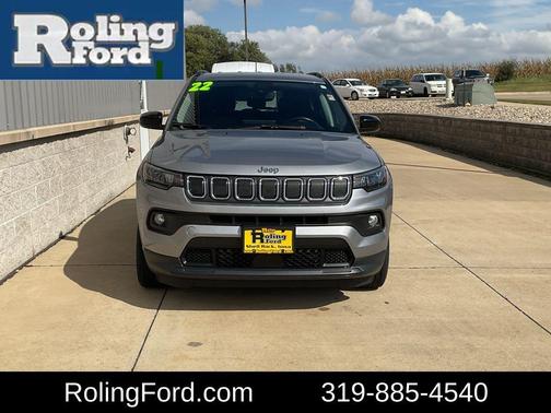 2022 Jeep Compass Latitude Lux