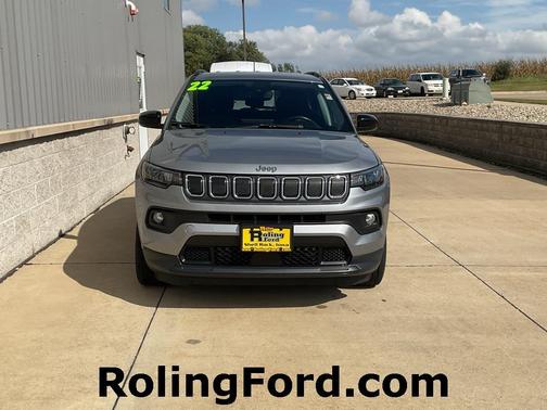 2022 Jeep Compass Latitude Lux