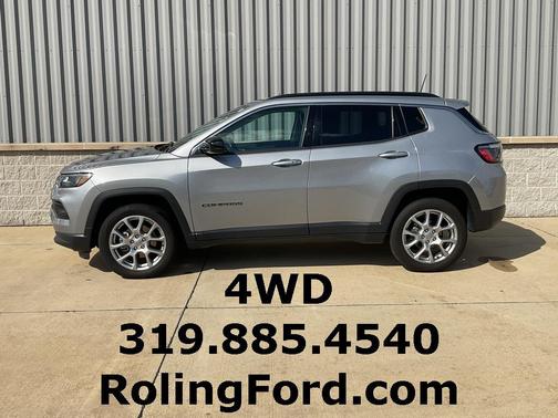 2022 Jeep Compass Latitude Lux