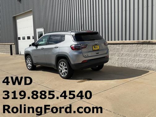 2022 Jeep Compass Latitude Lux