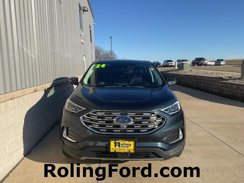2024 Ford Edge Titanium
