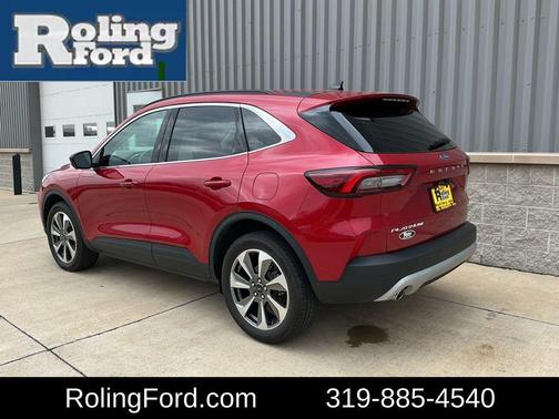 Rapid Red Metallic Tinted Clearcoat 2023 Ford Escape Platinum