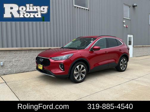 Rapid Red Metallic Tinted Clearcoat 2023 Ford Escape Platinum