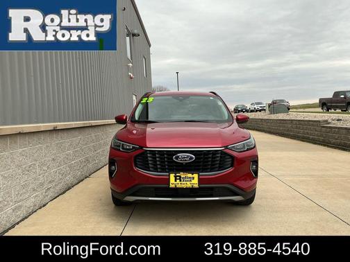 Rapid Red Metallic Tinted Clearcoat 2023 Ford Escape Platinum