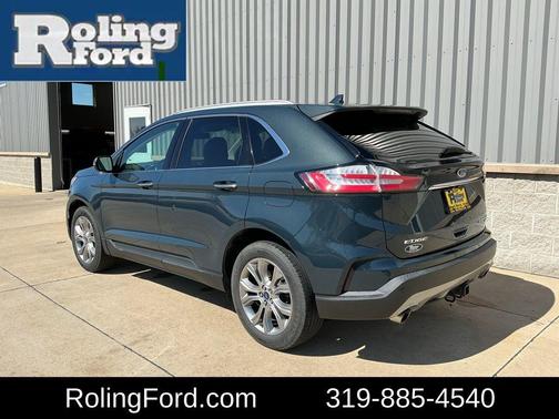 Baltic Sea Green Metallic 2019 Ford Edge Titanium