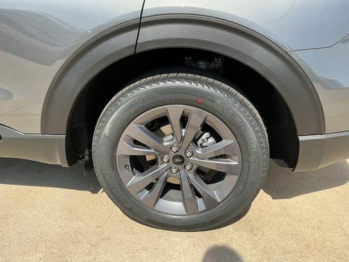 Carbonized Gray Metallic 2026 Ford Explorer Active w/200A Pkg