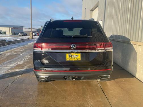 2024 Volkswagen Atlas 2.0T SE w/Technology 4MOTION