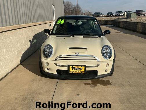 2006 MINI Cooper S Base